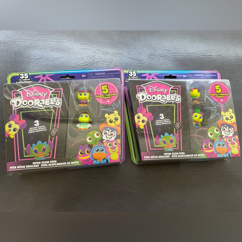 Disney Doorables Neon Glow Figures Set